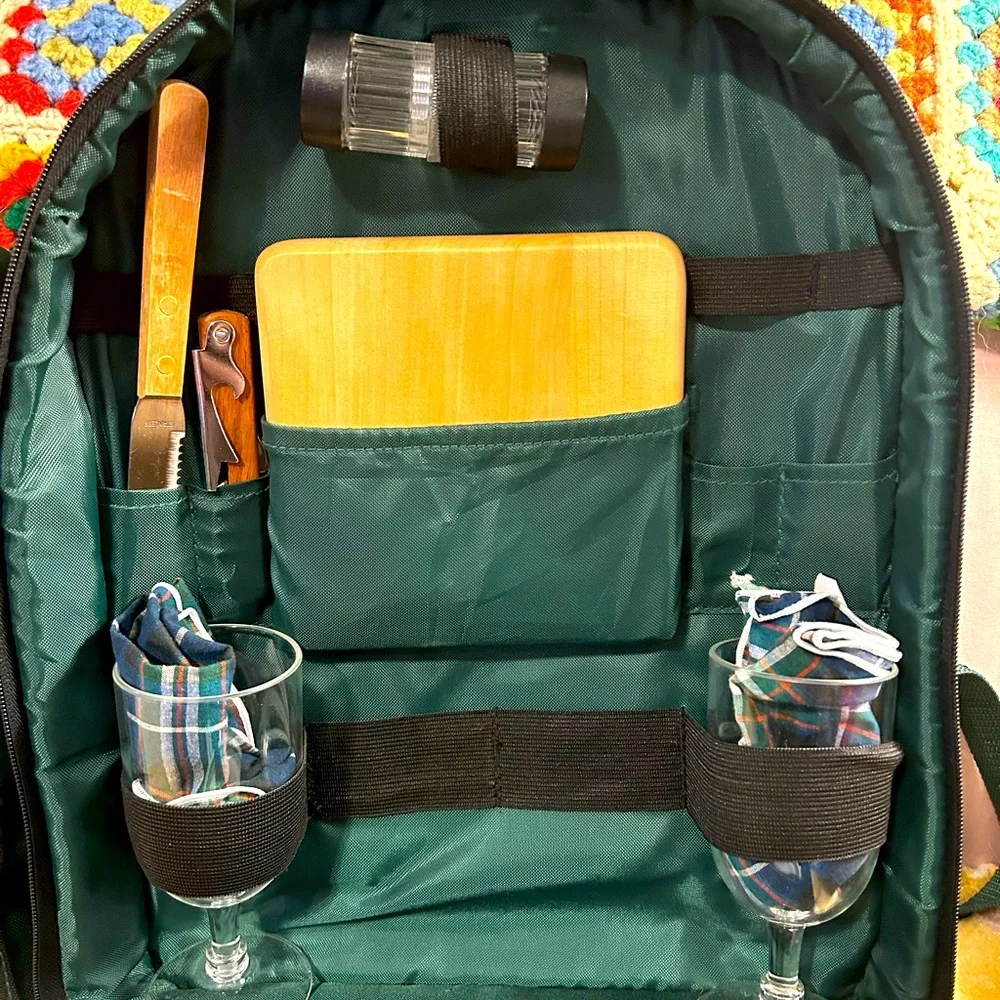 Excellent Condition Picnic Backpack - Picture 2 of 8